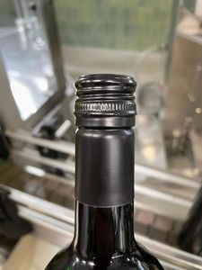 Máquina taponadora Ropp de calidad estándar para botellas de vidrio para venta de exportación con servicio personalizado a un precio asequible - Product Image 3