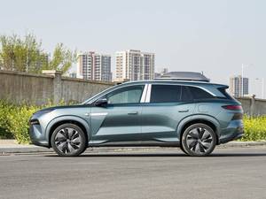 25 TangL DM 175KM Edizione Entusiasta Drone Auto Ibrida Plug-in Elettrica 4WD LiDAR ADAS Fotografia Aerea Intelligente DiPilot300 - Product Image 3