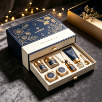 Boîte cadeau cosmétique rigide faite à la main, écologique, avec logo personnalisé, gaufrage feuille d'or, motif floral, insert en mousse prédécoupée