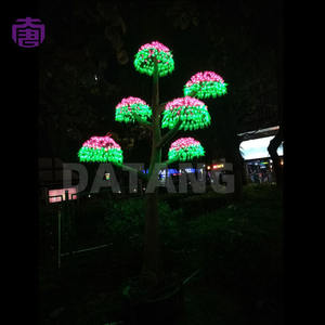 Lumière LED de Noël en forme de champignon pour extérieur avec télécommande étanche IP65 pour la décoration de paysages, centres commerciaux, hôtels, places et événements - Product Image 6