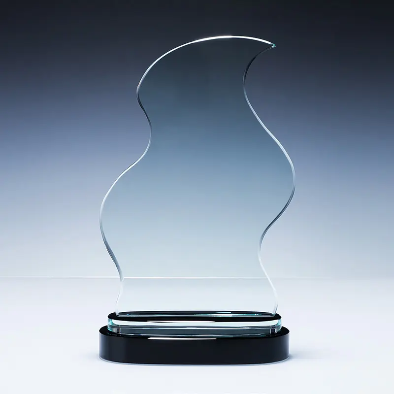Kommerzielle Dekoration benutzer definierte leere Kristall trophäe Glas trophäe