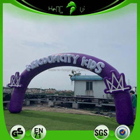 Arche gonflable publicitaire sportive personnalisée, hermétique, pour ligne de départ/arrivée, arche violette avec lettres à effet 3D
