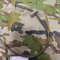Housse de casque tactique classique en nylon avec motif camouflage et fermeture à boucle |   Conception en maille respirante 40 cm x 40 cm pour une utilisation en extérieur