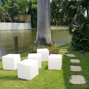 Thiết kế hiện đại <span class=keywords><strong>LED</strong></span> phát sáng <span class=keywords><strong>Cube</strong></span> ghế ưa thích <span class=keywords><strong>LED</strong></span> Light up nhựa Bar ăn ngoài trời khách sạn Hội trường đồ nội thất - Product Image 5