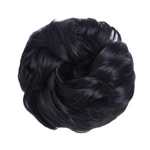 Pince à cheveux pour <span class=keywords><strong>chignon</strong></span> bouclé en soie, pince à cheveux pour femme, pince requin pour <span class=keywords><strong>chignon</strong></span> naturel et volumineux avec fausse perruque intégrée - Product Image 4