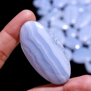 Venta al por mayor de gemas de ágata de encaje azul natural mixtas en forma de cabujón |   Piedras Sueltas para Joyería, con Cambio de Color, Certificadas por Terceros |   Alto - Product Image 4