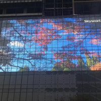 Écran LED intérieur haute transparence P2.8-P5.6 pour vitrine de centre commercial, adapté aux vitrines