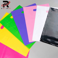 Sacs d'emballage en plastique recyclable imprimés sur mesure, découpés à la forme, avec impression sérigraphique et logo pour chaussures et fourrures