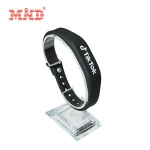 RFID QR <span class=keywords><strong>NFC</strong></span> 실리콘 팔찌 RFID 장인 실리콘 팔찌 지불 <span class=keywords><strong>NFC</strong></span> 팔찌 팔찌 - Product Image 3