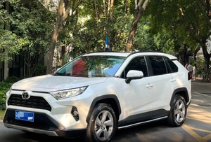 Toyota Rav -- 4, vehículo usado barato, Toyota, 2.0L, CVT, 2WD, en stock, Toyota, Toyota, 2, 4, 2, 2, 1, 2, 2, 3 - Product Image 3