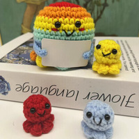Op maat gemaakte gehaakte decoratie, handgemaakte gehaakte speelgoed, gehaakte sleutelhanger, gehaakt fruit, handgemaakte gehaakte knuffels, gehaakte producten
