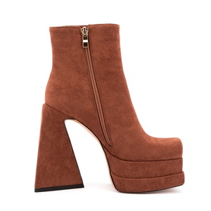 Botas cortas de cuero de ante hechas a mano para mujer, zapatos de tacón alto grueso con plataforma y punta cuadrada, cremallera lateral en el tobillo, color sólido, talla 43 - Product Image 2