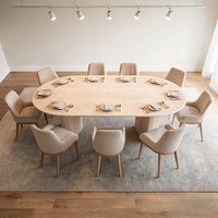 Moderner Naturmarmor-Esstisch mit Massivsteinbasis im Wabi-Sabi-Design für Zuhause & Hotel