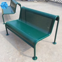 Banc d'extérieur en métal résistant aux intempéries de couleur personnalisée, chaise de patio décontractée pour sièges publics dans les entrées des parcs, gymnases et centres commerciaux