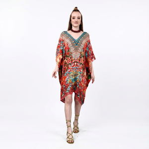 Robe longue caftan africaine en viscose pour femme, poncho tunique ample style kimono, aspect satiné soyeux, tenue bohème pour les vacances et les stations balnéaires - Product Image 1