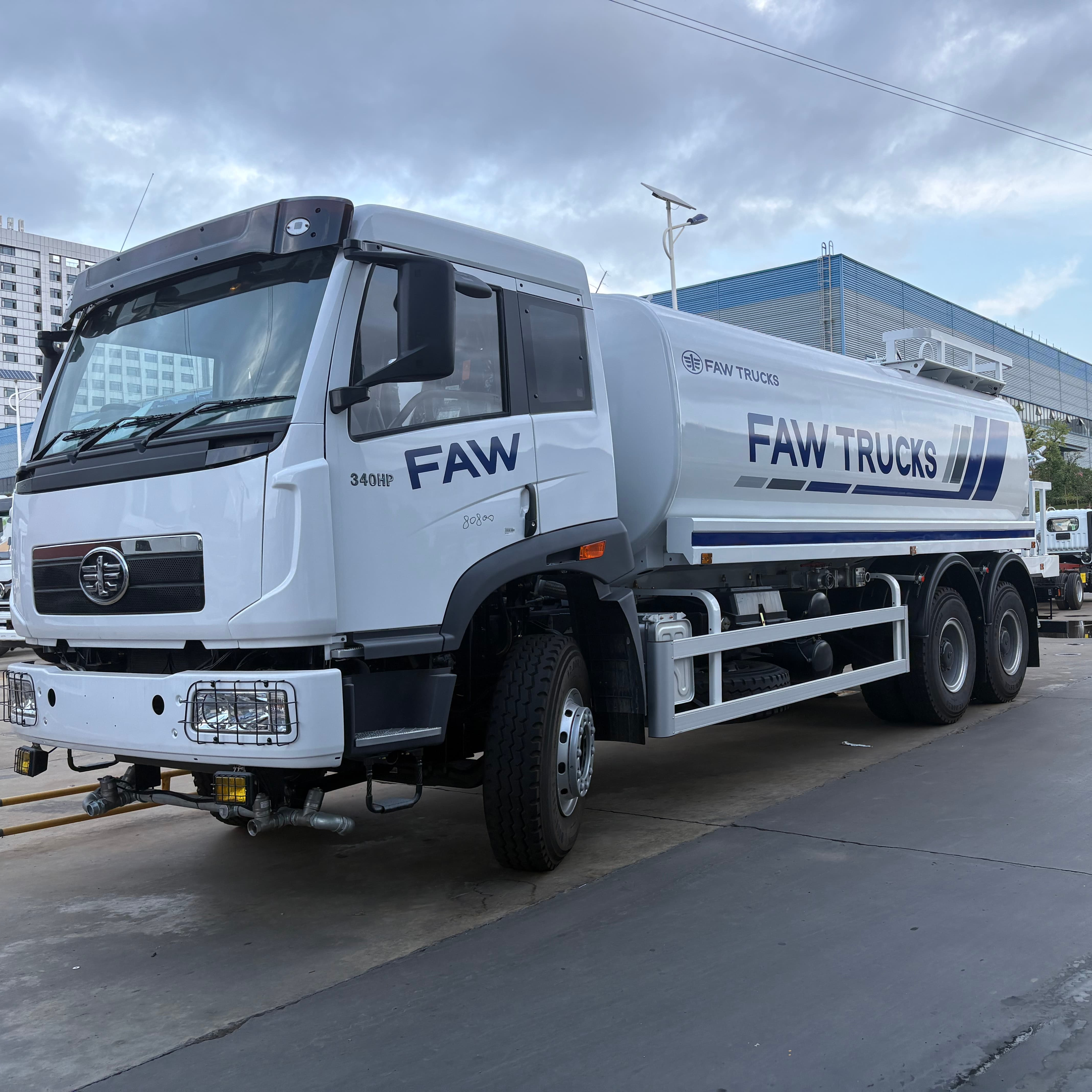 FAW Euro 3 6x4 340 л.с. 20 куб. М. Автоцистерна для воды для строительства и фермы спринклер прочная поливочная тележка для продажи