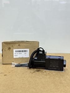 อะไหล่เครื่องจักรก่อสร้าง โซลินอยด์วาล์วคุณภาพสูง รุ่น 42C-60-18230 สำหรับรถตักล้อยาง WA800-3 WA900-3 รถดัมพ์ HD325 - Product Image 3