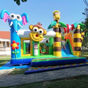 Castillo inflable comercial tipo safari para niños, con tobogán y zona de brincos. - Product Image 2