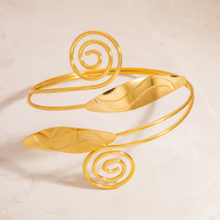 Bracelet en acier inoxydable transfrontalier, design minimaliste torsadé irrégulier, sensation de luxe léger, plaqué or 18 carats