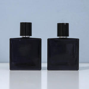 Botella de Perfume Negra Brillante, Botella Cosmética Portátil de Alta Calidad con Atomizador, Botella Vacía con Pulverizador Fino - Product Image 1