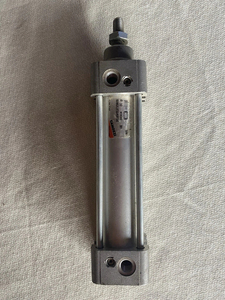 Cylindre pneumatique CAMOZZI 60M2L0125A020 / 60M2L0125A025 / 60M2L0125A0030/ 60M2L0125A0035 Garantie 1 an - Product Image 4