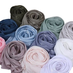 Pañuelo de color liso OEM, pañuelo de seda, pañuelo fino de gasa grande, chal de protección solar para viaje, pañuelo de satén, venta al por mayor y <span class=keywords><strong>dropshipping</strong></span> - Product Image 5