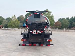 Camion-citerne à eaux usées et fosses septiques Isuzu KV100 42 Diesel manuel avec réservoir de 6 mètres cubes équipé d'une pompe à vide à anneau d'eau - Product Image 6