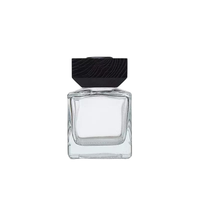 Bouteille de diffuseur en verre carrée de logo de couleur faite sur commande de 50ml 100ml 150ml 200ml avec le chapeau en bois