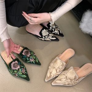 Hot Selling Satin Sandals Embroidered <b>Pointed</b> <b>Toe</b> Soft Breathable Elegant Mules on <b>Flats</b> - Product Image 2