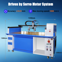 Machine d'application de colle thermofusible linéaire semi-automatique à 3 axes Rinngo pour carton, avec boîte mini en carton et distributeur de pulvérisation