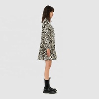 Robe courte à volants à imprimé léopard pour femmes, col en V, manches longues, décontractée, fabricant OEM ODM
