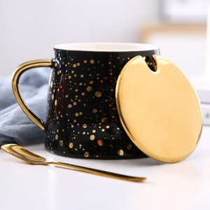 Taza de cerámica con diseño de cielo estrellado para oficina, taza creativa con mango dorado para café, leche, regalo, norte de Europa - Product Image 4