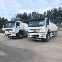 Sinotruk HOWO 20CBM camion-citerne de carburant d'eau 4X2/6X4/8X4 avec 336 371hp état neuf automatique pour le stockage d'huile