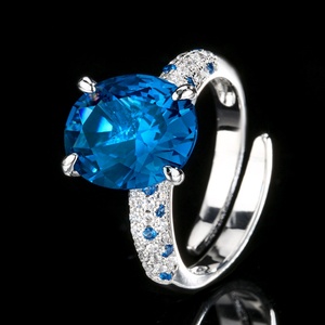 Bijoux de mode écologiques en cuivre, anneaux de doigt avec grosse pierre en zircon rouge et bleu de 10*12 mm pour femmes, look audacieux - Product Image 5