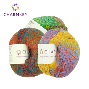 Fil à chaussettes en <span class=keywords><strong>laine</strong></span> superwash 80% et nylon 20% à 4 brins, teint en filature - Haute qualité pour des chaussettes durables, tricot et couture - Product Image 1