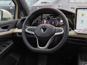 Compra de Autos en Línea, <span class=keywords><strong>Nuevo</strong></span> VW <span class=keywords><strong>Golf</strong></span> 300TSI R-Line de 4 Puertas, 7 Velocidades DCT, Sedán de Gasolina, ACC, Turbo, Volante a la Izquierda, Techo Solar, R17, Automático - Product Image 6