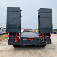 Semi-remorque à plateau surbaissé à quatre essieux, adaptée au remorquage et au transport d'équipements lourds, mines, etc. Semi-remorque à plateau surbaissé à vendre