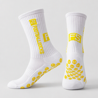 Chaussettes de sport antidérapantes en tricot avec logo personnalisé, chaussettes de football épaisses à séchage rapide, chaussettes de course à pied avec fond en tissu éponge, vente en gros ODM pour hommes