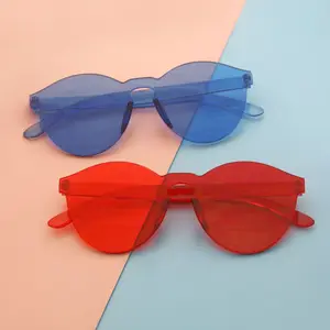 Vente en gros uv400 une pièce lunettes classiques sans monture couleur bonbon lunettes de soleil lunettes de soleil arc-en-ciel 2023