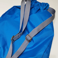 Sac à dos de sport unisexe de haute qualité résistant à l'eau avec poche avant, en polyester, avec cordon de serrage et bandoulière réglable