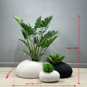 Maceta Simple, Minimalista y Moderna de Fibra de Vidrio y Óxido de Magnesio con Accesorios de Alocasia de Terciopelo Verde Realista - Product Image 6