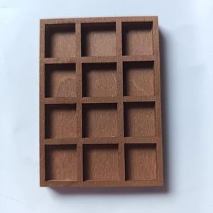 Bandeja expositora de joyas de madera de gran venta para proveedores, organizador de pendientes y anillos con múltiples ranuras, pequeño organizador de escritorio para accesorios pequeños - Product Image 3