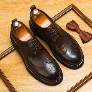 รองเท้าผู้ชายแบบทางการแฟชั่นใหม่ปี 2026 คุณภาพสูง ดีไซน์วินเทจ ไซส์ใหญ่ สำหรับใส่ทำงาน  แบบผูกเชือก หัวแหลม กันลื่น - Product Image 1