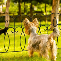 Barrière de jardin Clôture de barrière de chien de style personnalisé Protégez vos plantes Barrière extérieure pour animaux Panneau de clôture
