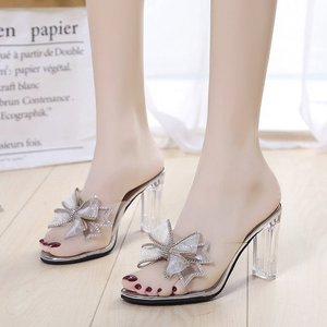 Kadın Yazlık Açık Hava Kare Burunlu Giymeli Kalın Topuklu Şeffaf Tek Bantlı Sandalet Kristal Topuklu Yarım Terlik Fiyonklu - Product Image 1