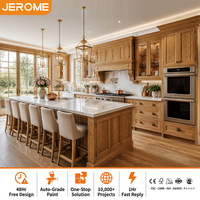 Meuble de rangement en bois massif de style traditionnel personnalisé avec panneaux surélevés, armoire de cuisine en bois dur naturel de style farmhouse