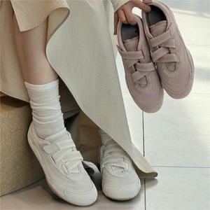 2026 Spring New Casual Sports <b>Shoes</b> Women Flat Ballet German Trainer Sneakers White Gump <b>Shoes</b> Hot Selling Board <b>Shoes</b> - Product Image 1
