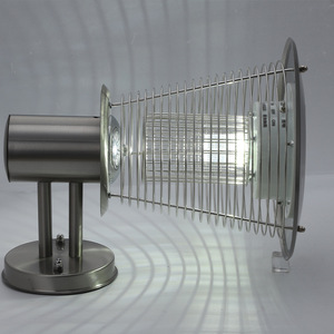 Lámpara Solar Antimosquitos de Tubo, 26x26x37 cm, Acero Inoxidable, Color Negro, Energía Eléctrica, Uso en Exteriores, Jardín, Villa - Product Image 1