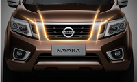 Pick-up Nissan Navara 2024 2.5L Automatique 4x4 Modèle Noble Fourgon Fermé pour la Montée des Pentes et les Voyages Routiers