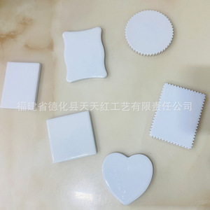 Imán de nevera de cerámica con forma irregular TTH001, con diseño creativo para decoración de cocina. - Product Image 3